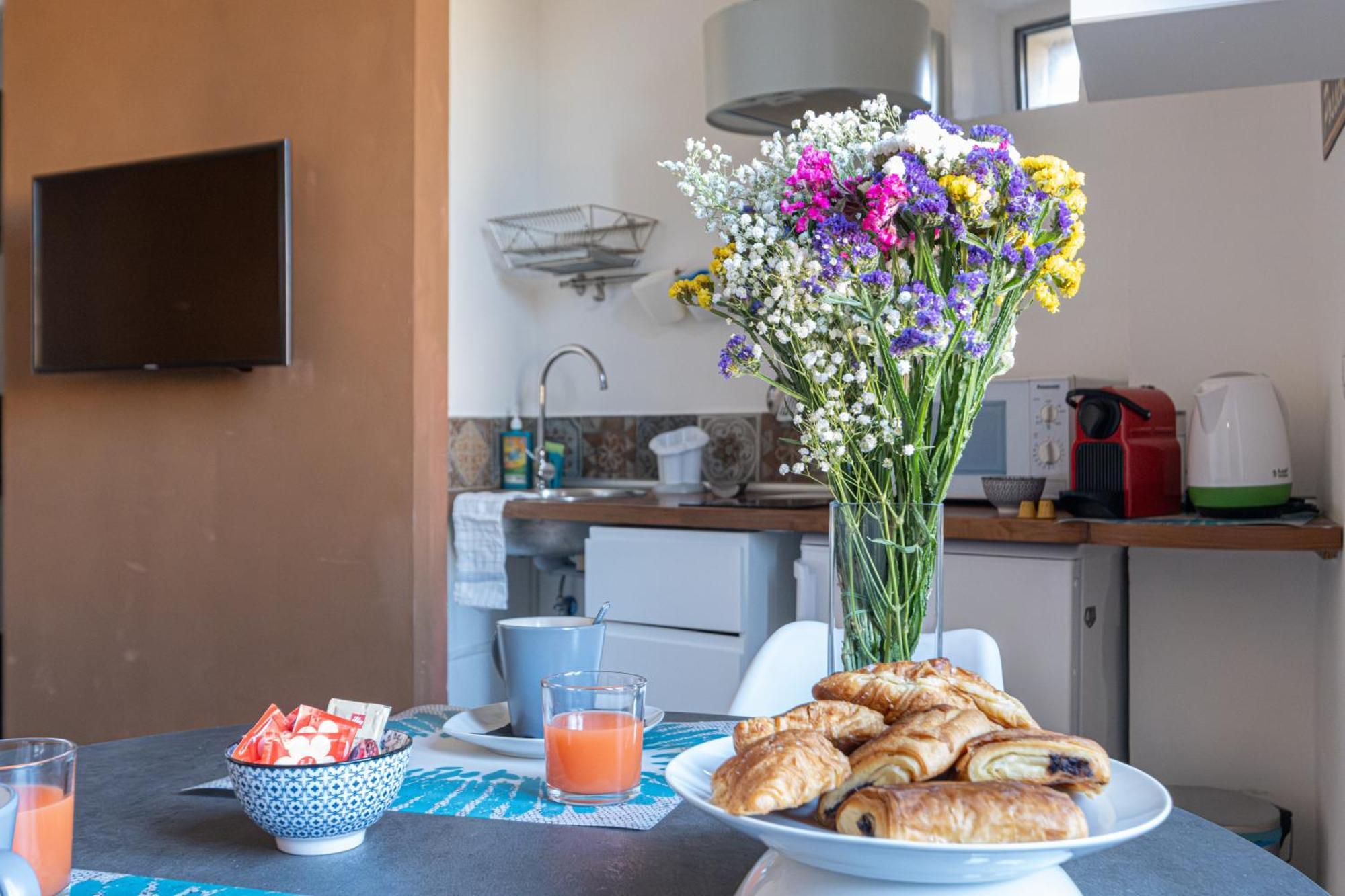 Santonofrio Apartments Рим Экстерьер фото
