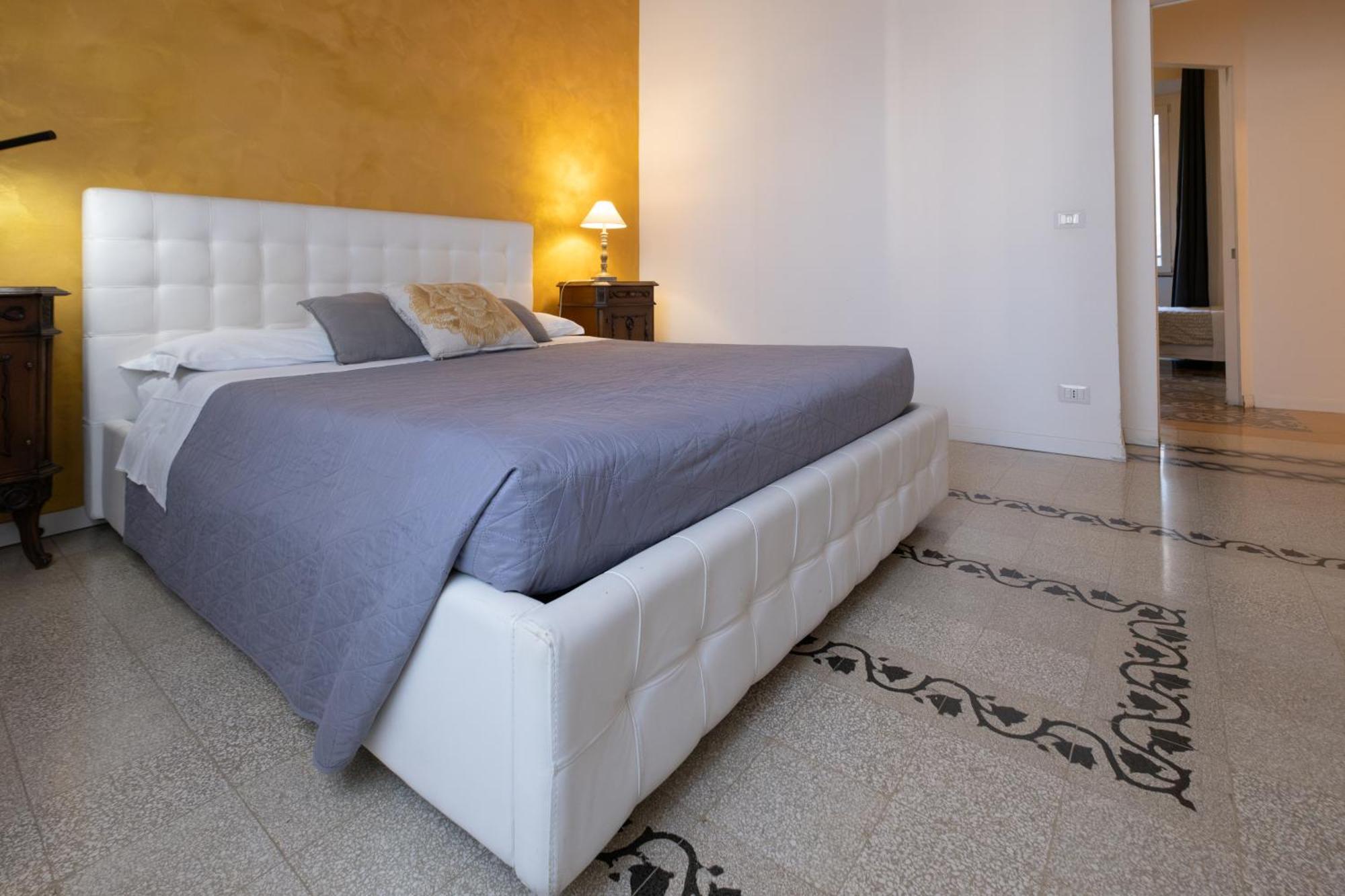 Santonofrio Apartments Рим Экстерьер фото