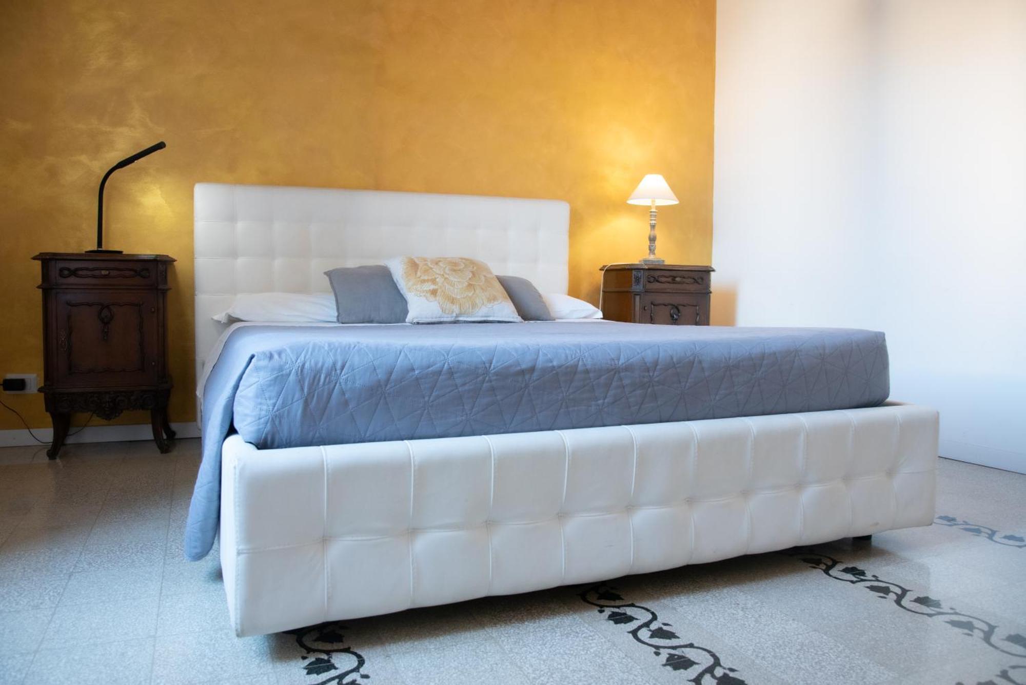 Santonofrio Apartments Рим Экстерьер фото