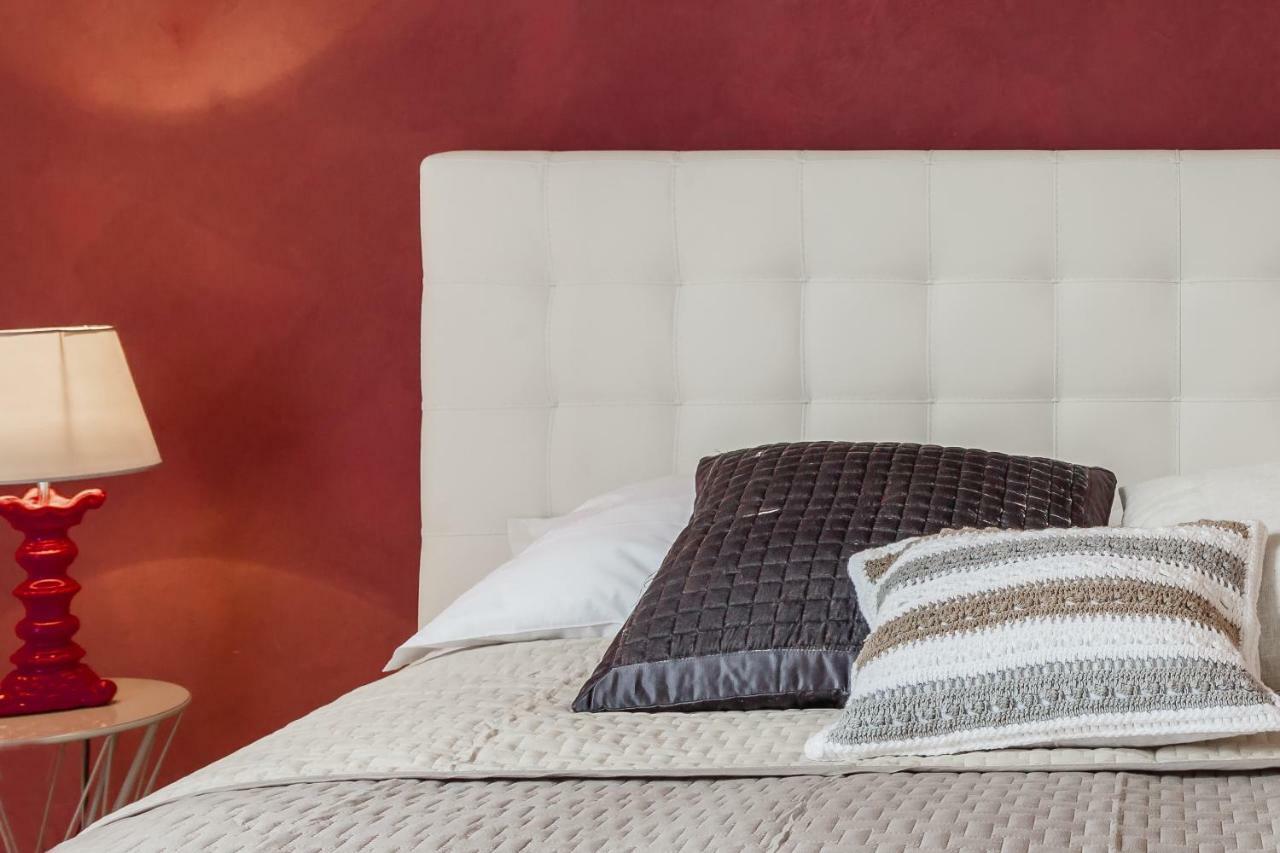 Santonofrio Apartments Рим Экстерьер фото